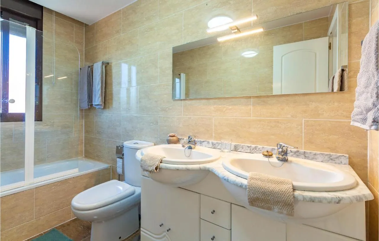2 Bedroom Stunning Apartment In Casares Spanyolország