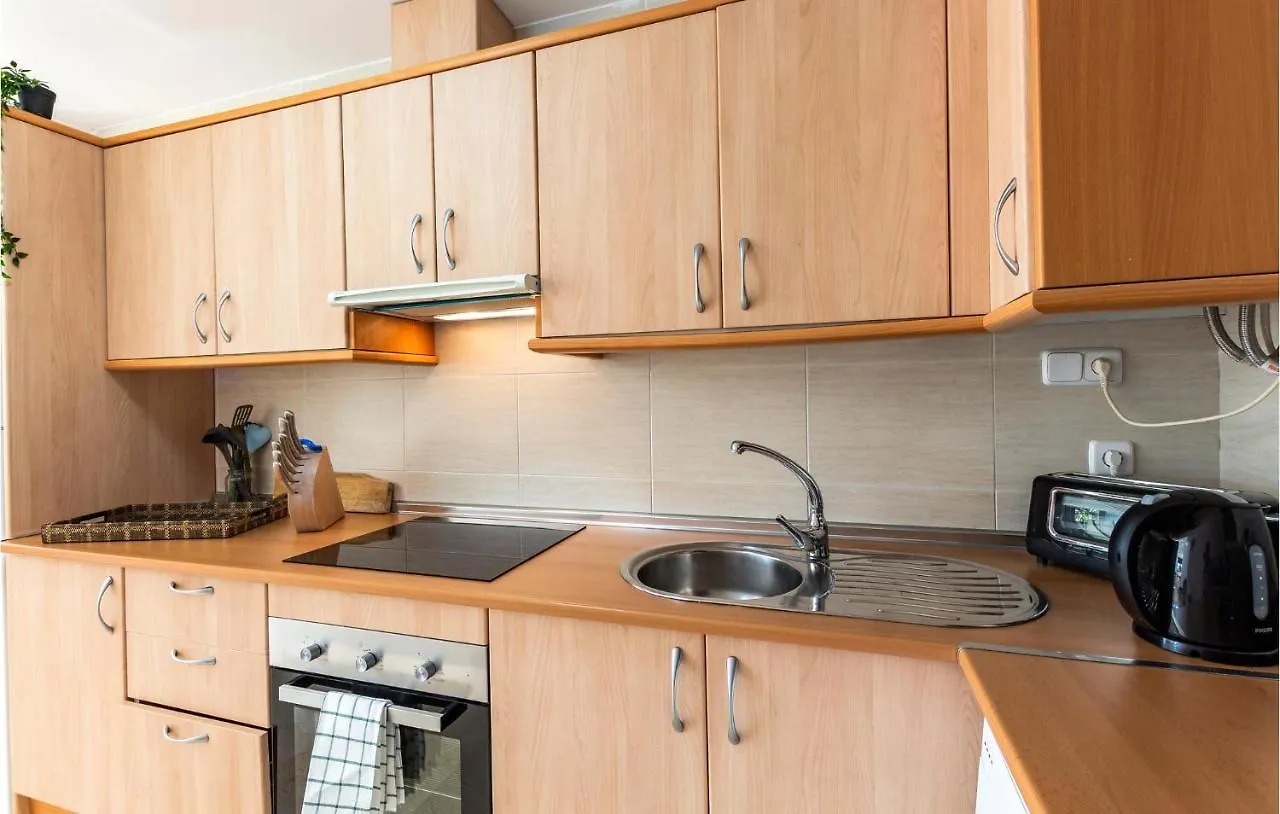2 Bedroom Stunning Apartment In Casares
