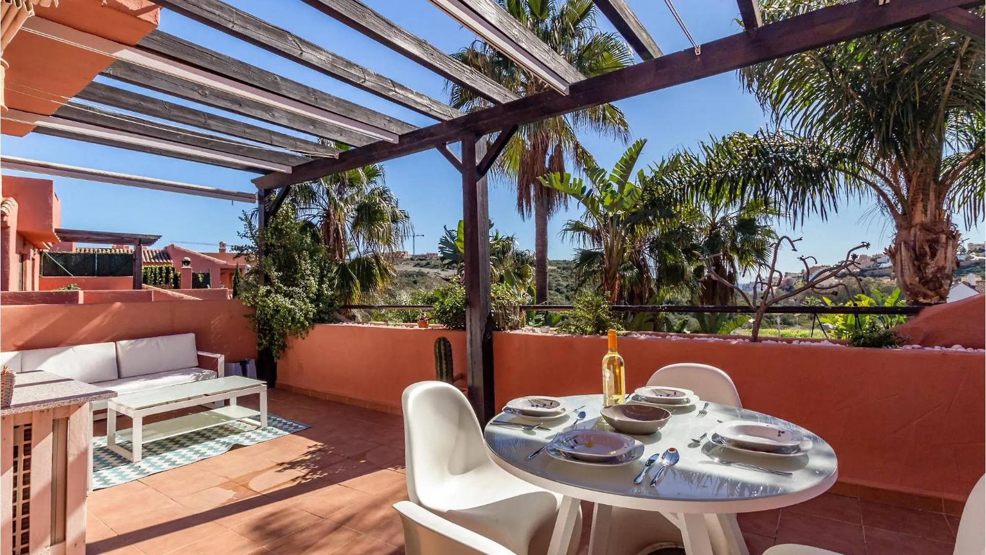 2 Bedroom Stunning Apartment In Casares