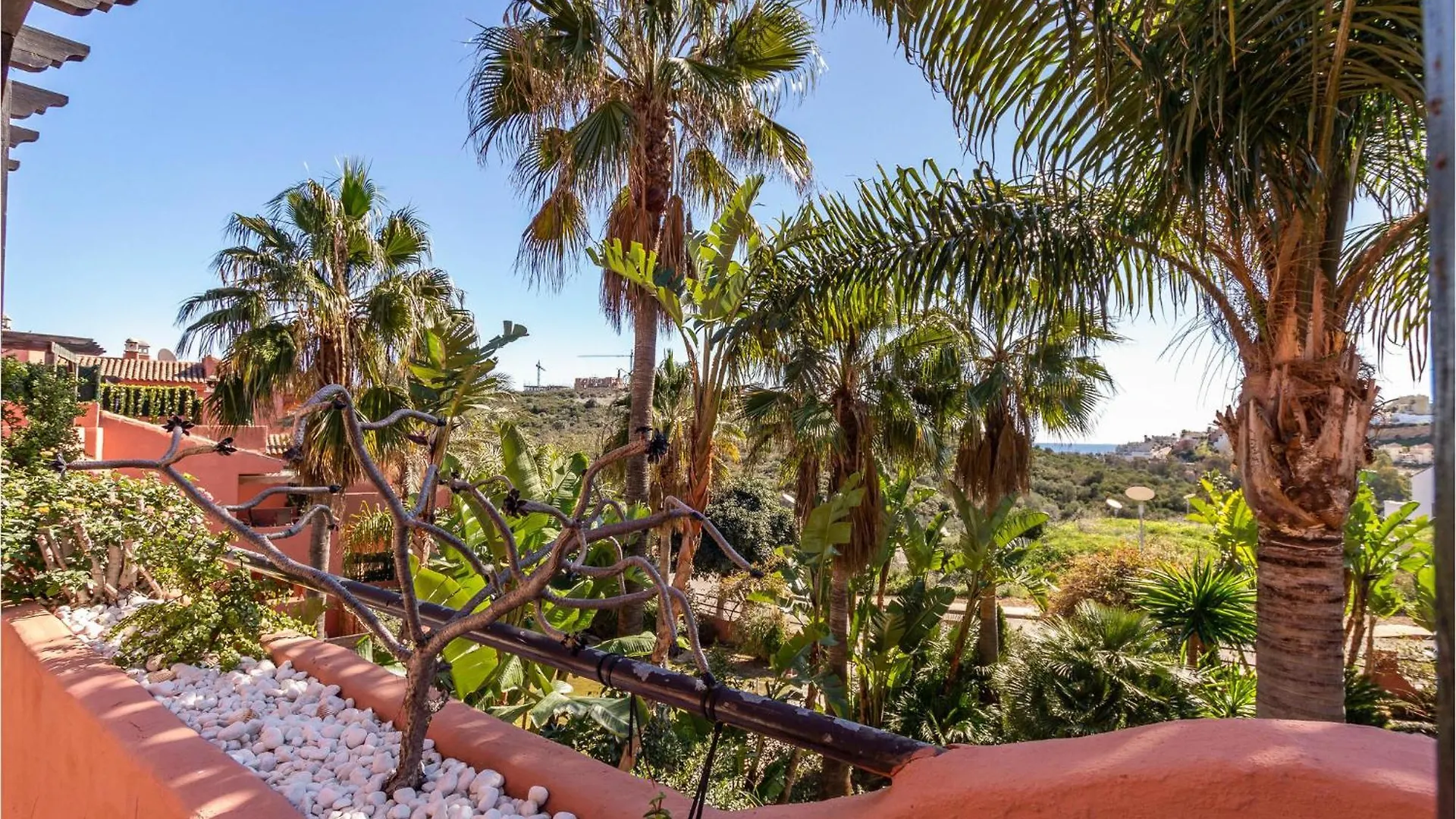 2 Bedroom Stunning Apartment In Casares Spanyolország
