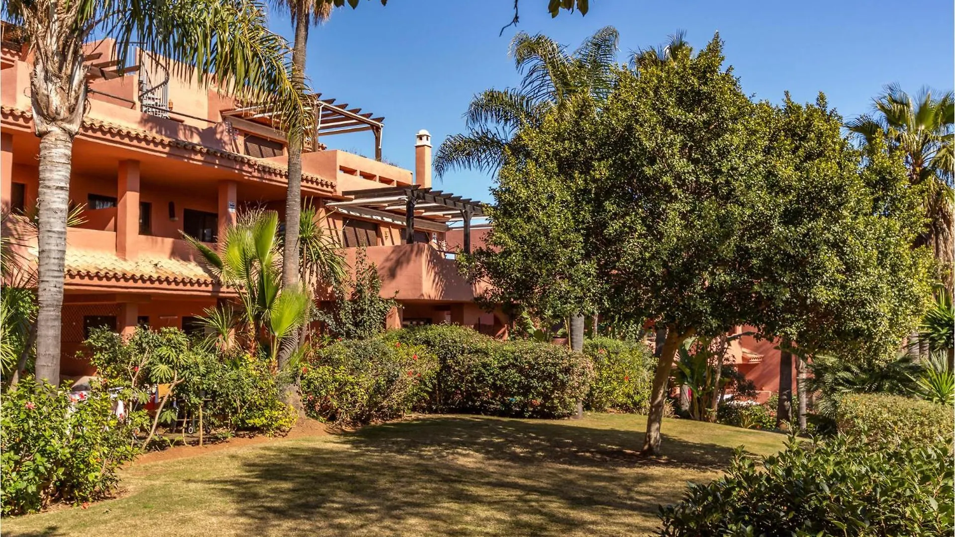 2 Bedroom Stunning Apartment In Casares contacts